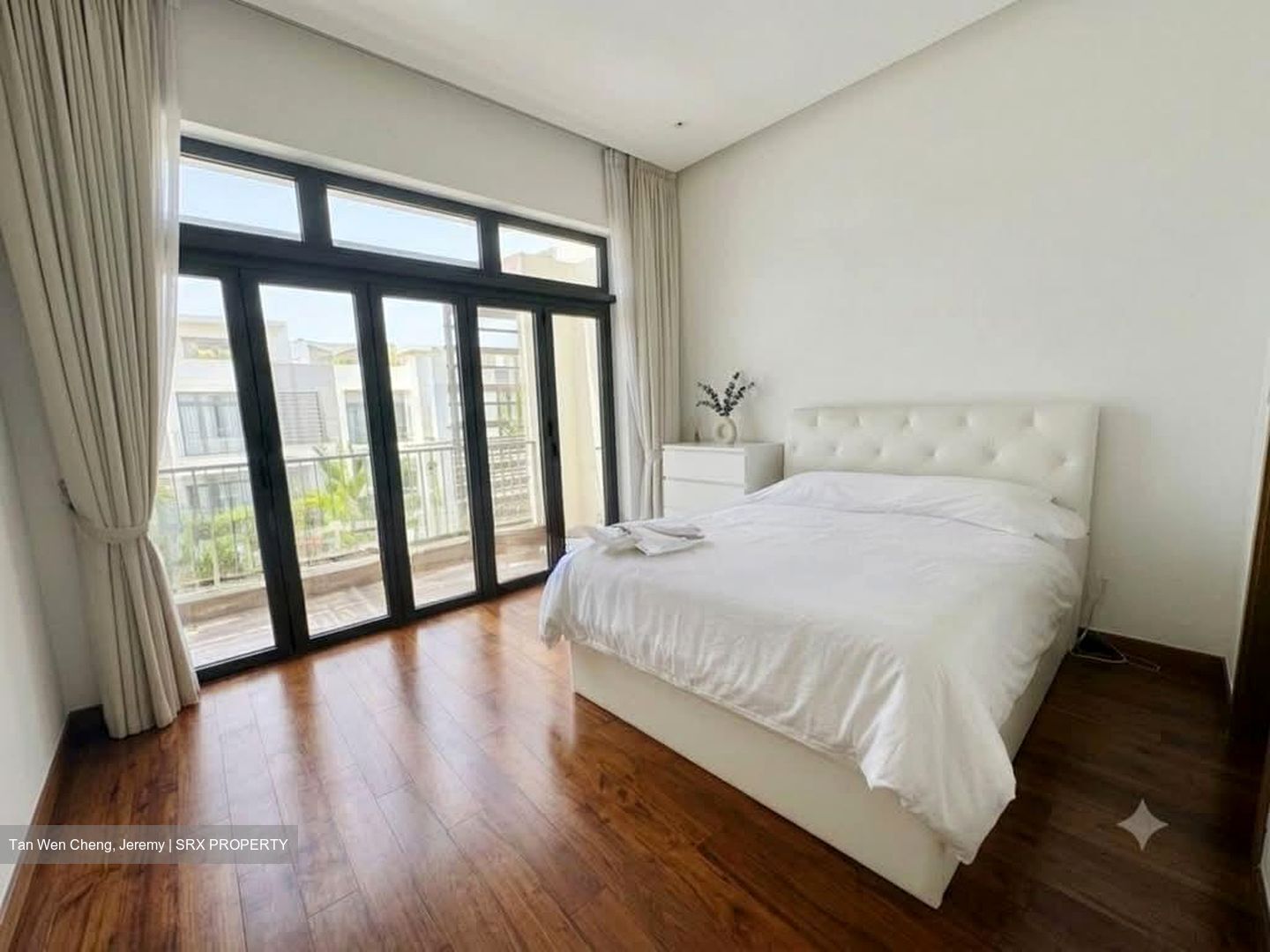 Luxus Hills (ph 7) (D28), Terrace #573082951